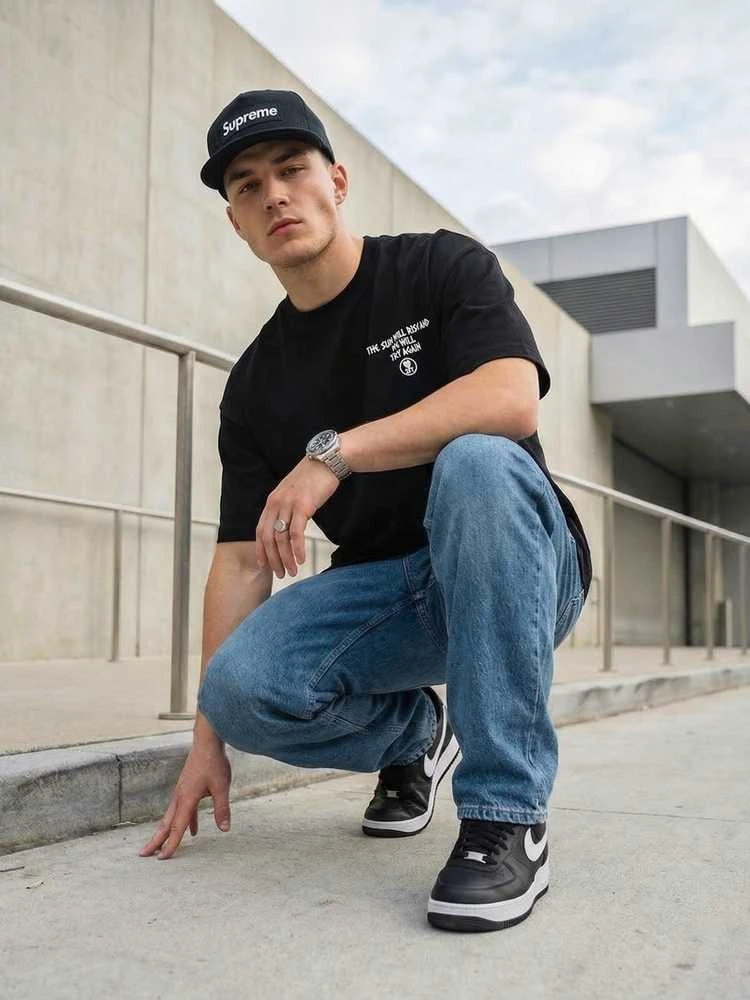 Vyriškas juodas oversize marškinėlis „Jevin“