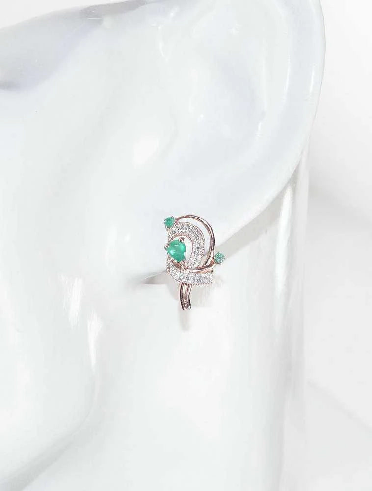 Auksiniai auskarai anglišku užsegimu, Raudonas Auksas, Briliantai , Smaragdas - 3.43 g. - 16 mm. - Briliantai (0,081Ct), Smaragdas (0,319Ct)