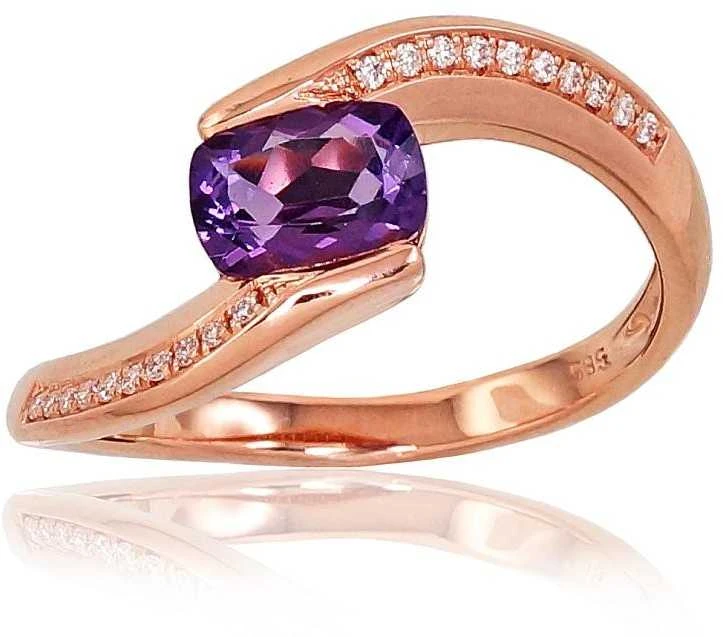 Auksinis žiedas su brangakmeniais. Metalas: Raudonas Auksas. Praba: 585°. Akmuo: Briliantai , Ametistas - 18 - 3.36 g. - Briliantai (0,08Ct), Ametistas (0,62Ct)