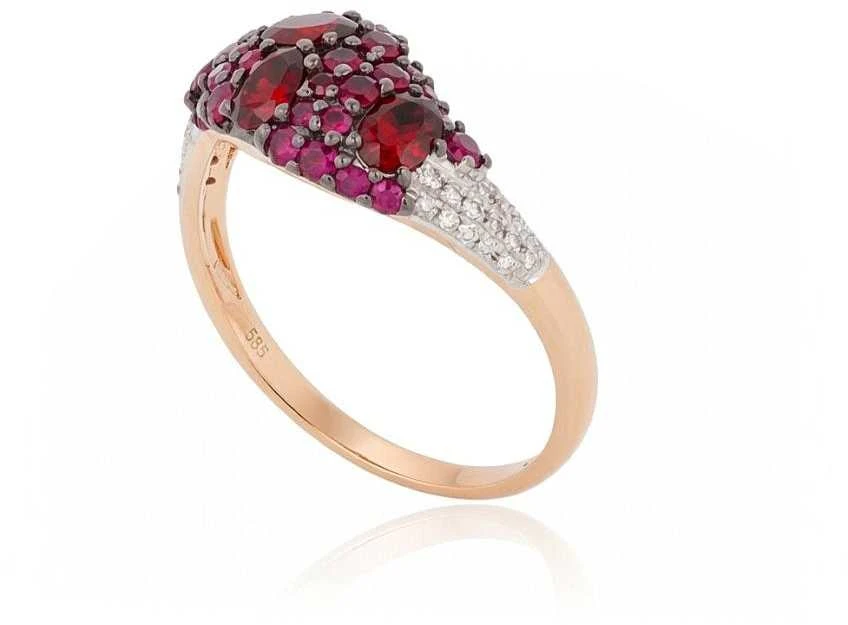 Auksinis žiedas su brangakmeniais. Metalas: Raudonas Auksas. Praba: 585°. Akmuo: Briliantai , Rubinas , Granatas - 18 - 2.33 g. - Briliantai (0,09Ct), Rubinas (0,495Ct), Granatas (0,846Ct)