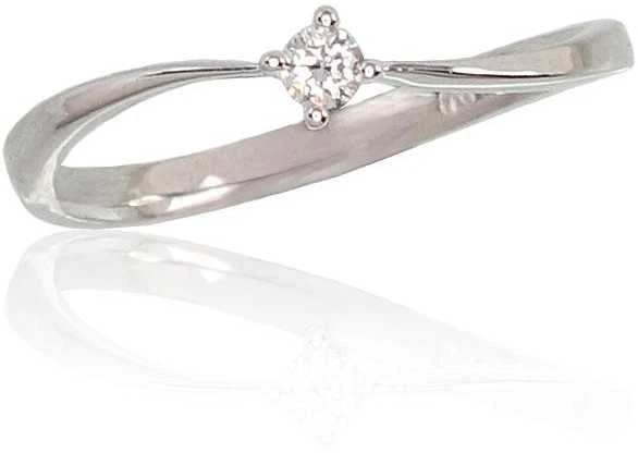 Auksinis žiedas su brangakmeniais. Metalas: Baltas Auksas. Praba: 585°. Akmuo: Briliantai - 17.5 - 1.36 g. - Briliantai (0,07Ct)