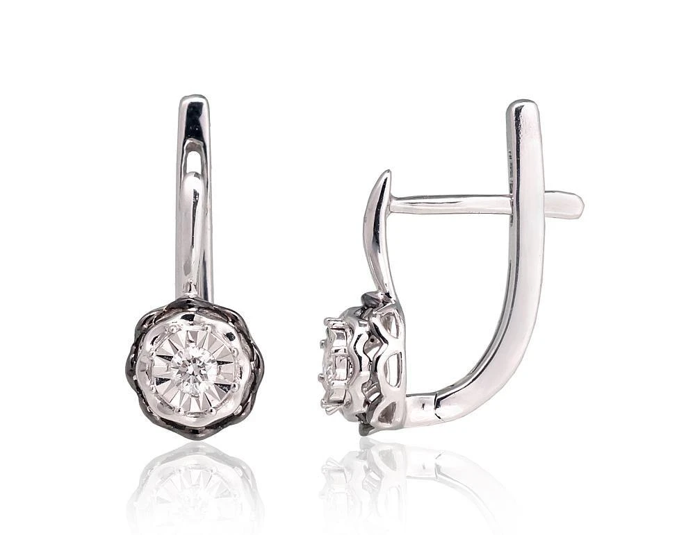Auksiniai auskarai su brangakmeniais. Metalas: Baltas Auksas. Praba: 585°. Akmuo: Briliantai - 2.21 g. - 13 mm. - Briliantai (0,1Ct)