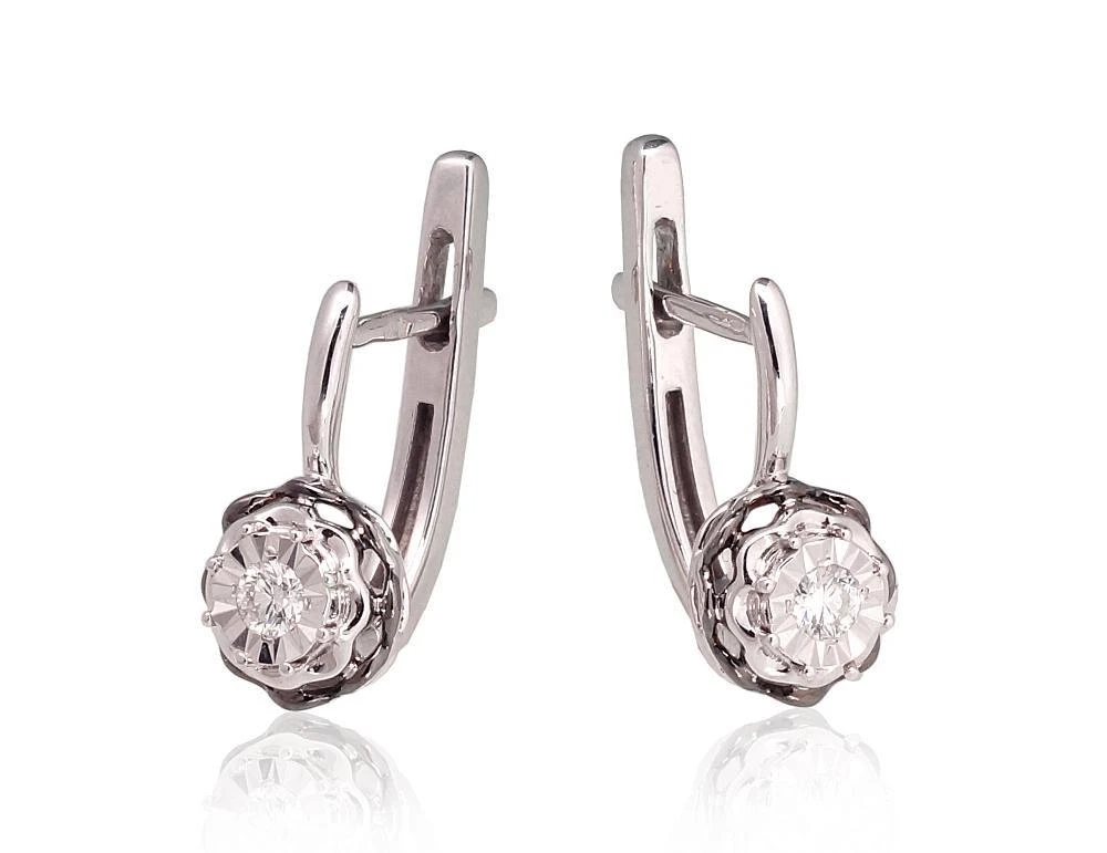 Auksiniai auskarai su brangakmeniais. Metalas: Baltas Auksas. Praba: 585°. Akmuo: Briliantai - 2.21 g. - 13 mm. - Briliantai (0,1Ct)