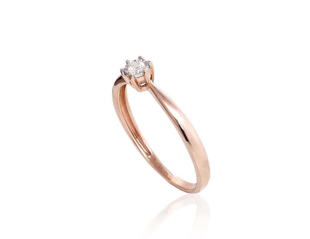 Auksinis žiedas su brangakmeniais. Metalas: Raudonas/Baltas Auksas. Praba: 585°. Akmuo: Briliantai - 17.5 - 1.55 g. - Briliantai (0,06Ct)
