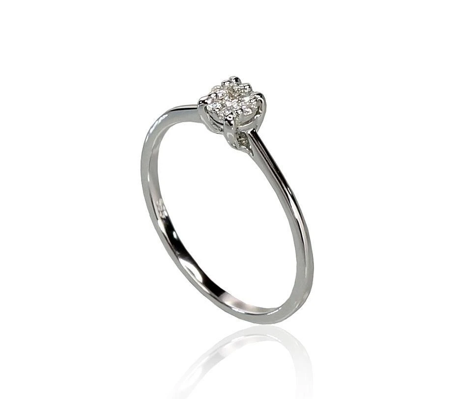 Auksinis žiedas su brangakmeniais. Metalas: Baltas Auksas. Praba: 585°. Akmuo: Briliantai - 16.5 - 1.54 g. - Briliantai (0,073Ct)