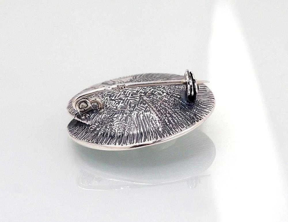 Sidabrinė sagė - 28 mm. - 9.2 g.