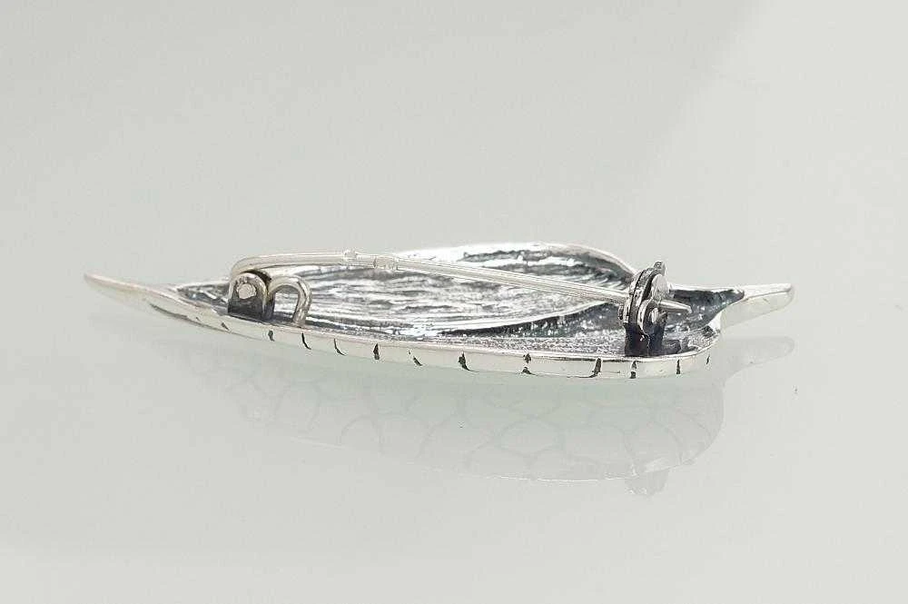 Sidabrinė sagė - 6.5 g. - 47 mm.
