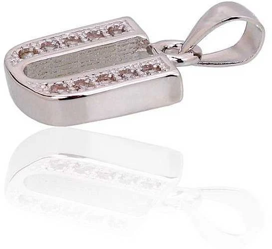 Sidabrinis Pakabukas - Vardo Raidė. Metalas: Sidabras. Praba: 925°. Akmuo: Cirkonai - 1.8 g. - 19 mm.