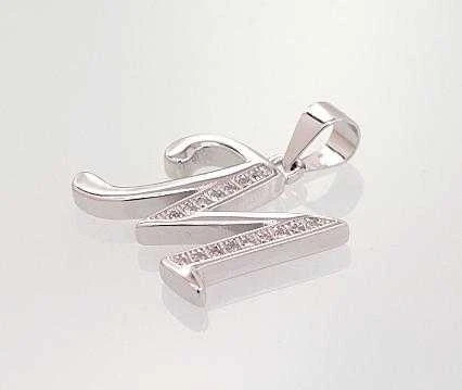 Sidabrinis Pakabukas - Vardo Raidė. Metalas: Sidabras. Praba: 925°. Akmuo: Cirkonai - 2.2 g. - 22 mm.