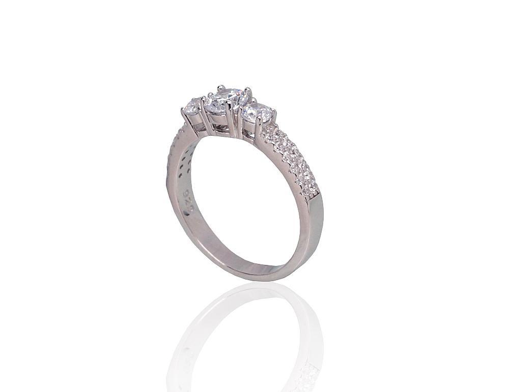 Sidabrinis sužadėtuvių žiedas. Praba: 925°, , - 18 - 2.7 g.