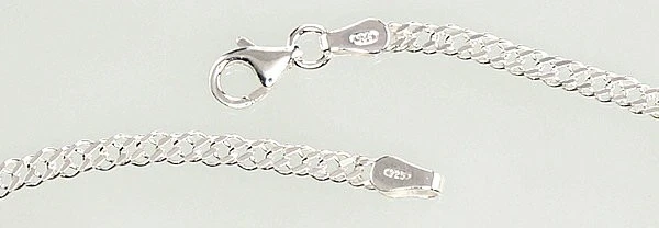 Sidabrinė grandinėlė Rombo 2,8 mm , briaunų apdirbimas deimantu - 65 - 8.3 g. - 2,8 mm.