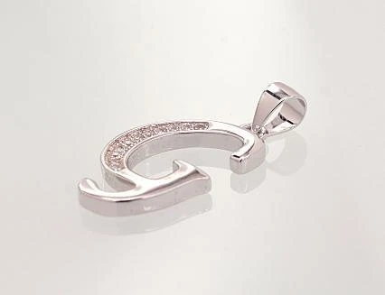 Sidabrinis Pakabukas - Vardo Raidė. Metalas: Sidabras. Praba: 925°. Akmuo: Cirkonai - 2 g. - 26 mm.