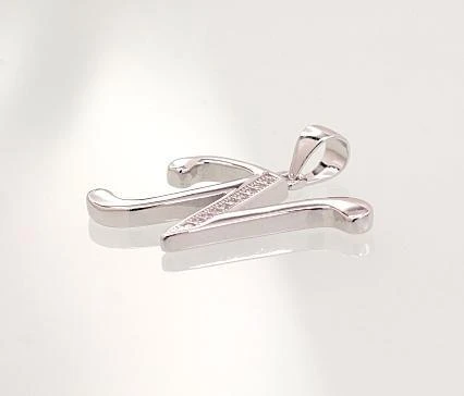 Sidabrinis Pakabukas - Vardo Raidė. Metalas: Sidabras. Praba: 925°. Akmuo: Cirkonai - 2.4 g. - 22 mm.