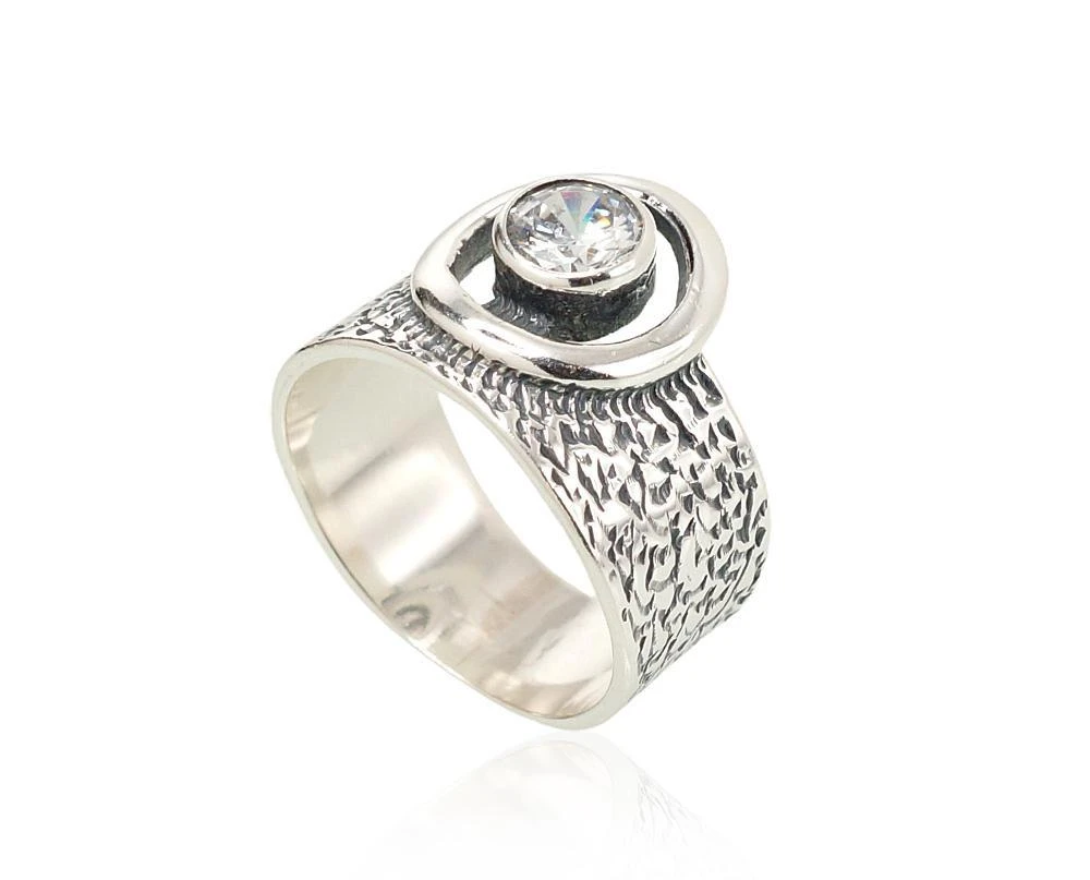 Sidabrinis žiedas - 17 - 6.8 g.