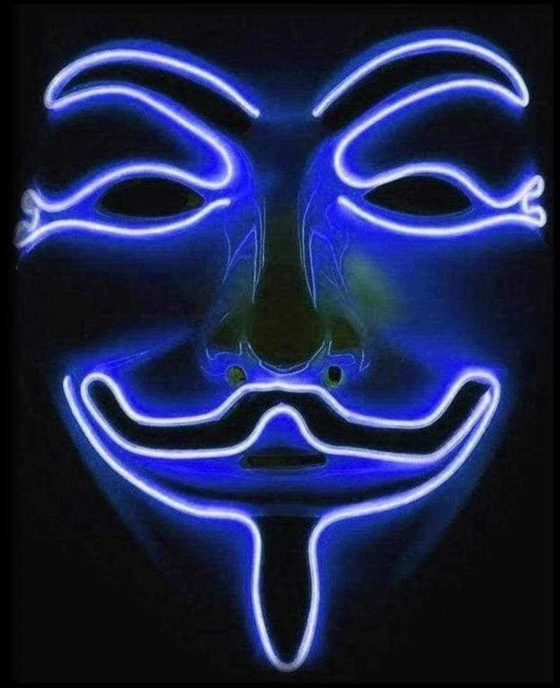 Magy Kaukė Anonymous Helovin vakarėliui šviečianti