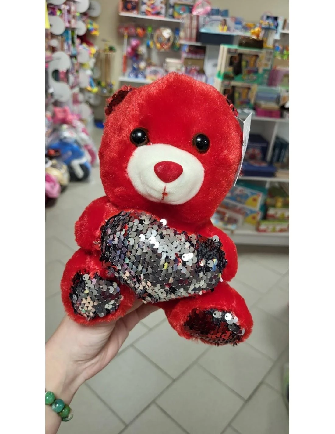Magy Pliušinis meškutis Valentino dienai, su širdele, 20 cm.