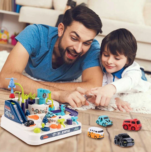 Malplay Žaislinė automobilių trasa čiuožykla su malūnsparniu ir 4 automobiliais