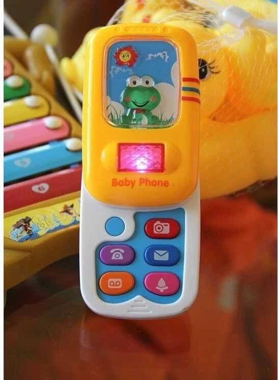 Malplay Žaislinis interaktyvus telefonas Varlytė su šviesa ir garsu, išskleidžiamas