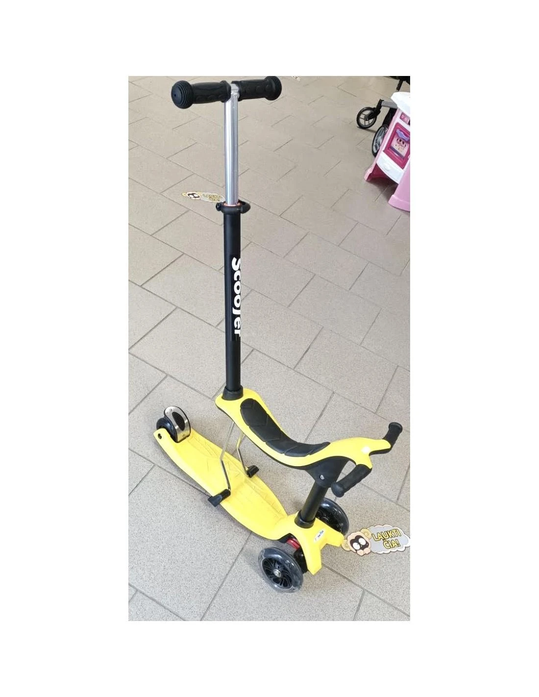 Paspirtukas trys ratai su stūmimo rankena