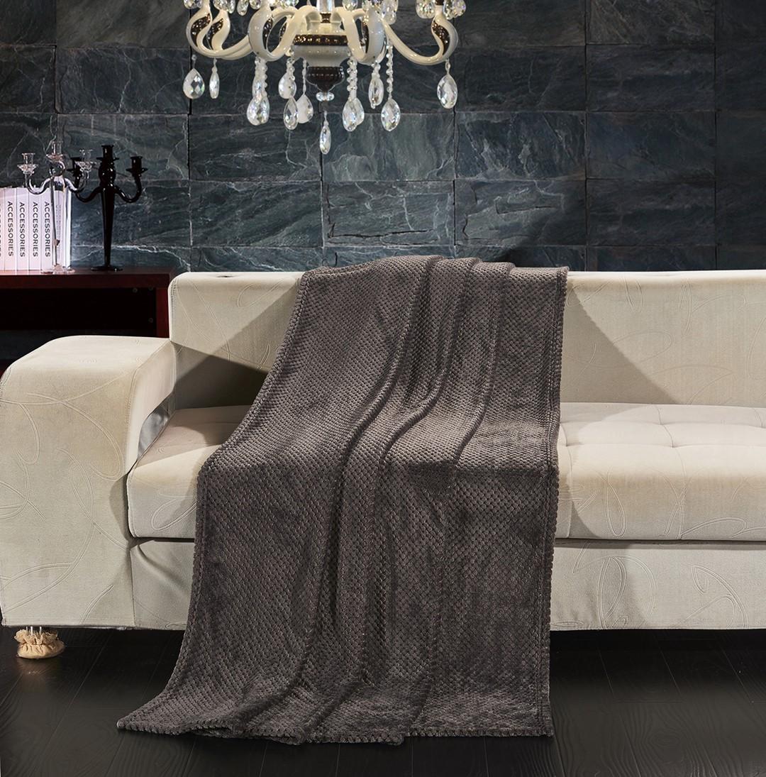 Pledas DecoKing Henry, tamsiai pilkas, 150 cm x 200 cm aprašymas - Prekės nuotrauka