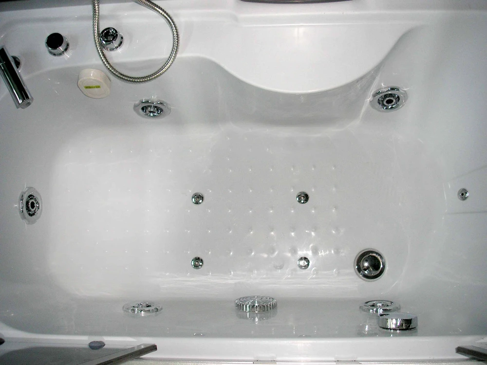 Garo pirtis K611T su masažine vonia (jacuzzi)