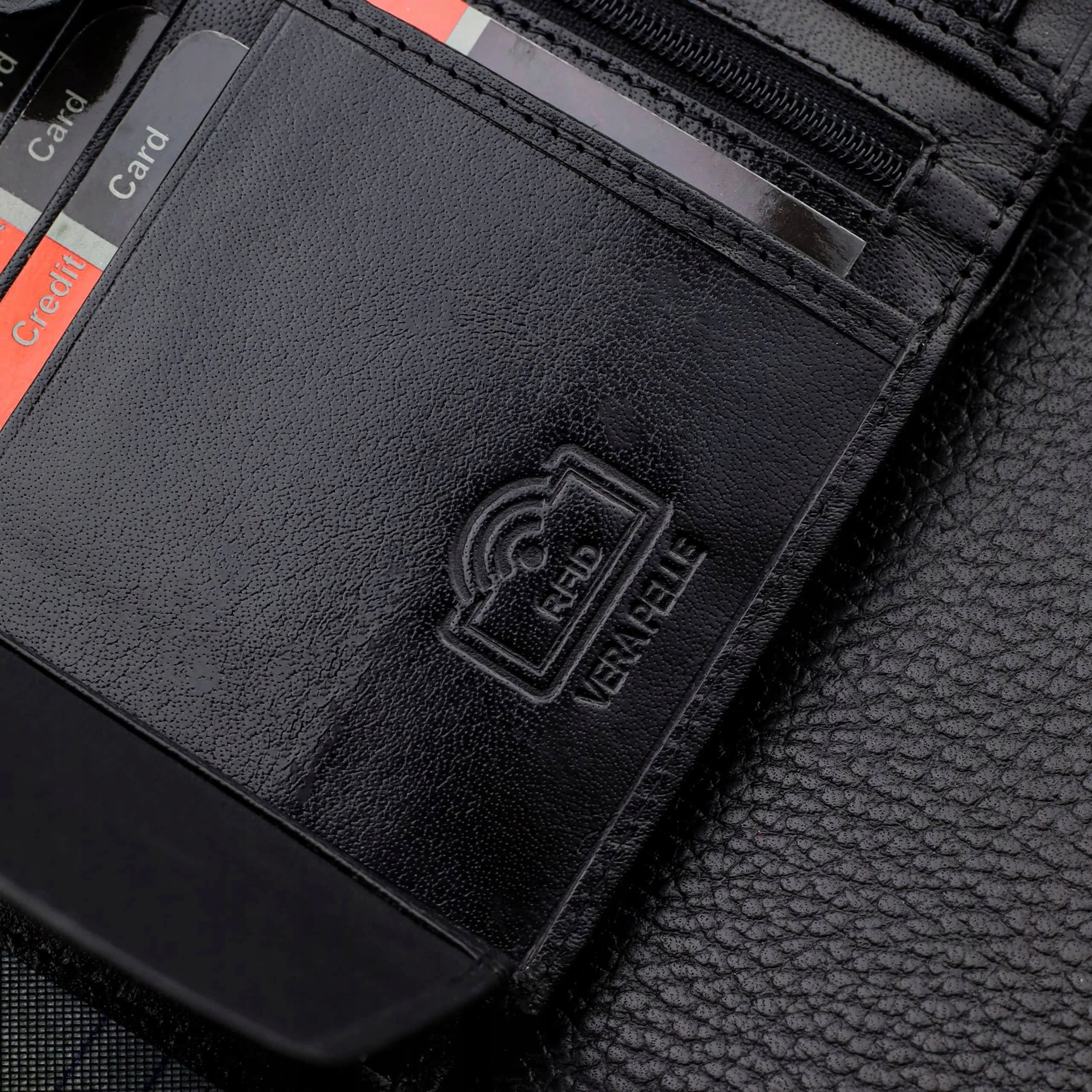 Dovanų rinkinys vyrams: odinė piniginė Pierre Cardin RFID ir diržas Stevens 623206 aprašymas - Prekės nuotrauka