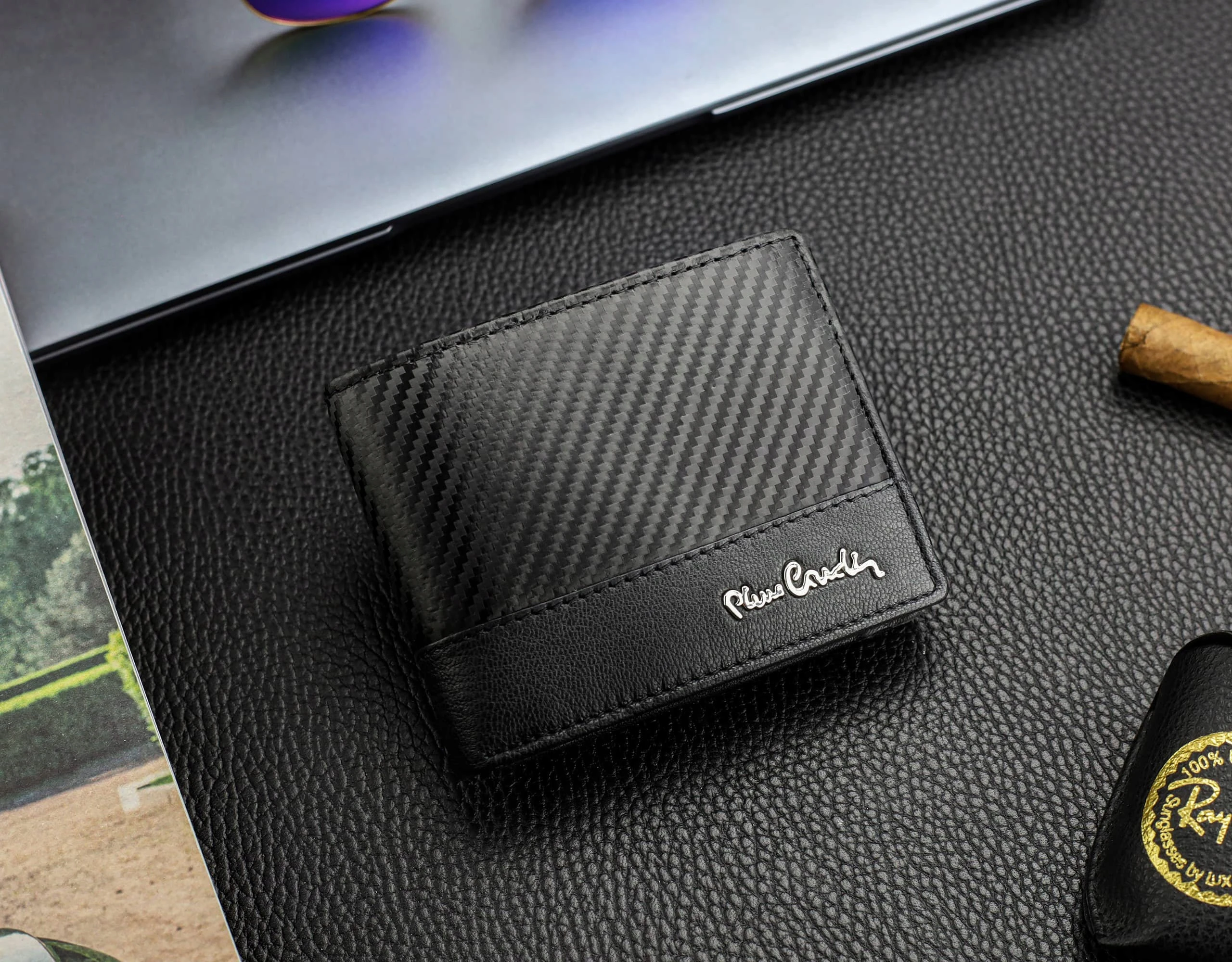 Vyriška odinė piniginė Pierre Cardin, juoda, RFID apsauga 6088706 aprašymas - Prekės nuotrauka