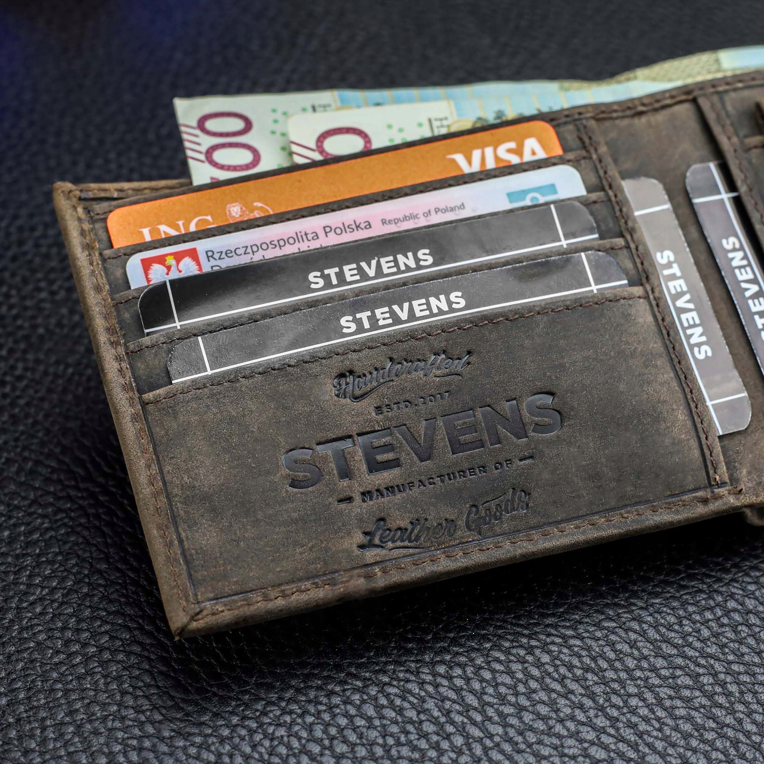Vyriška odinė piniginė Stevens Slim, juoda CB-8824-R aprašymas - Prekės nuotrauka