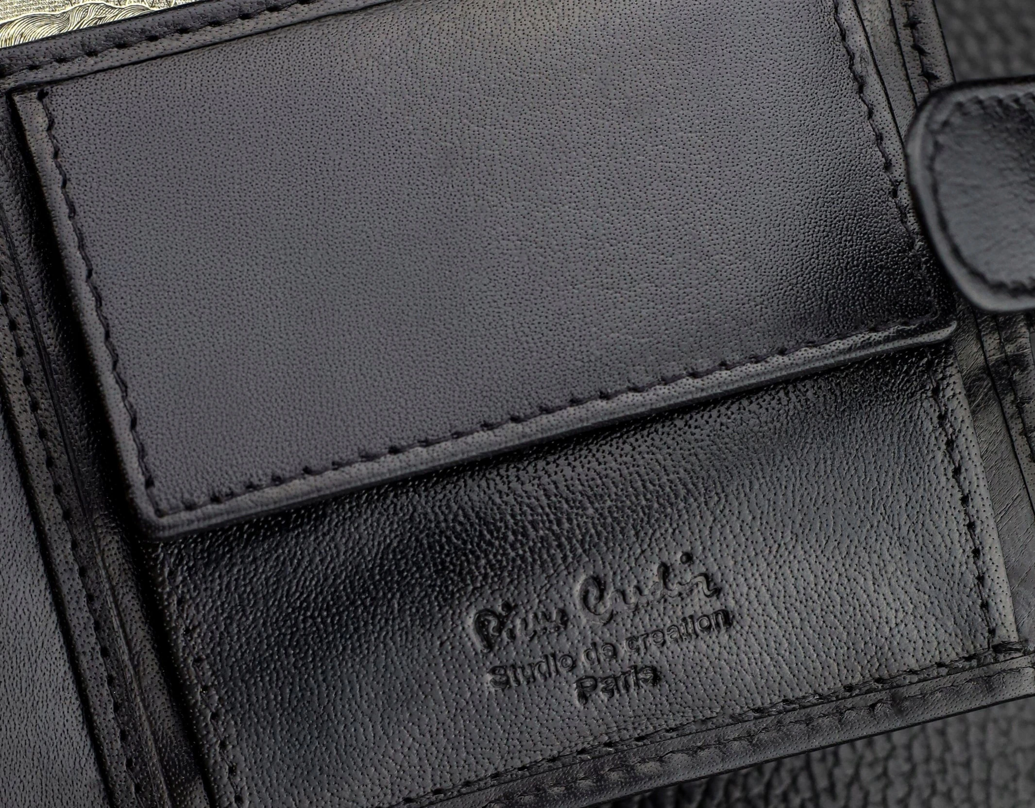 Vyriška piniginė PIERRE CARDIN PCT A423506 aprašymas - Prekės nuotrauka