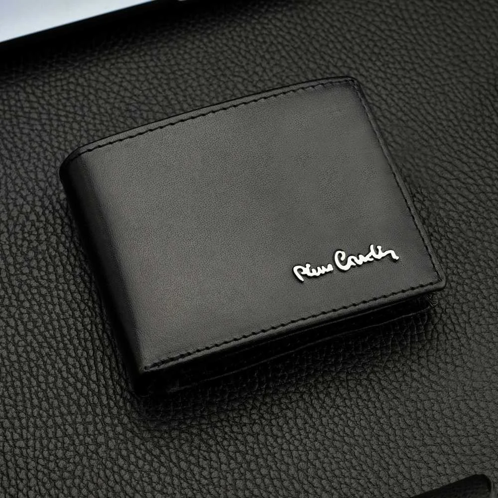 Dovanų rinkinys vyrams: odinė piniginė Pierre Cardin RFID ir diržas Stevens 323206