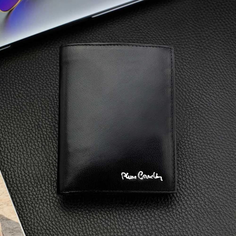Dovanų rinkinys vyrams: odinė piniginė Pierre Cardin RFID ir diržas Stevens 623206