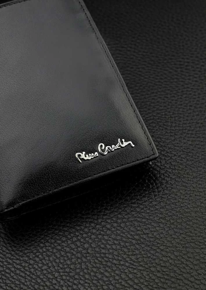 Dovanų rinkinys vyrams: odinė piniginė Pierre Cardin RFID ir diržas Stevens 623206