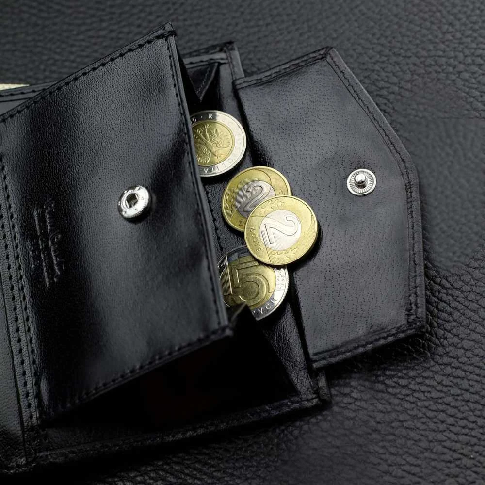 Dovanų rinkinys vyrams: odinė piniginė Pierre Cardin RFID ir diržas Stevens 623206