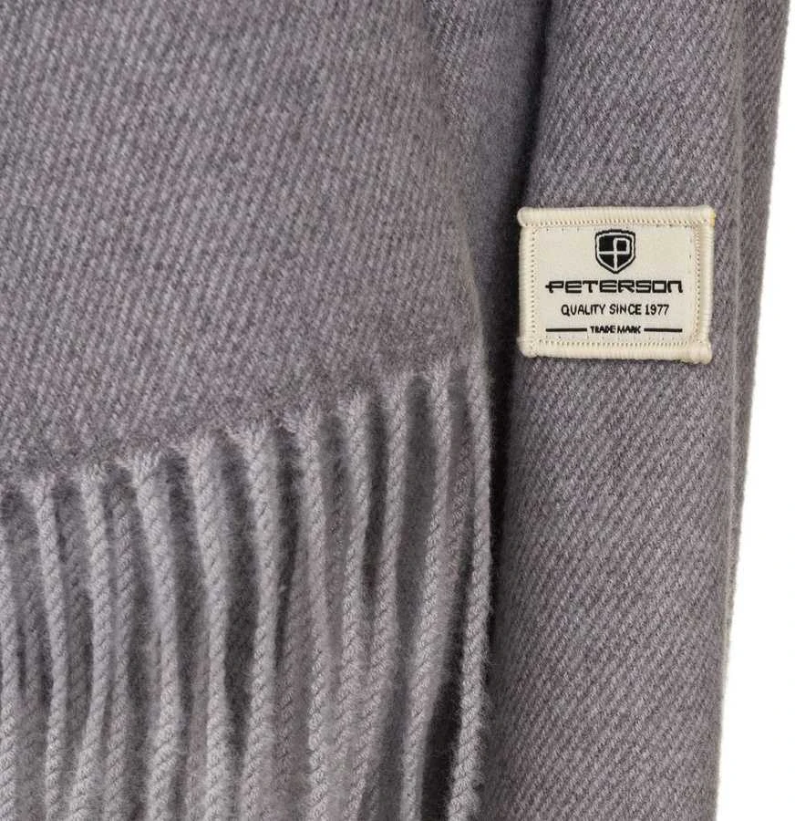 Elegantiškas pilkas šalikas su kutais - Peterson P56