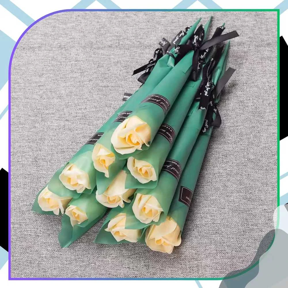 Kreminės muilo rožės, 10 vnt., 28 cm puokštė