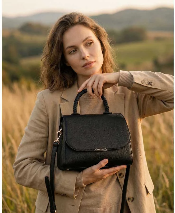 Maža moteriška „Peterson“ crossbody rankinė iš ekologiškos odos, juoda