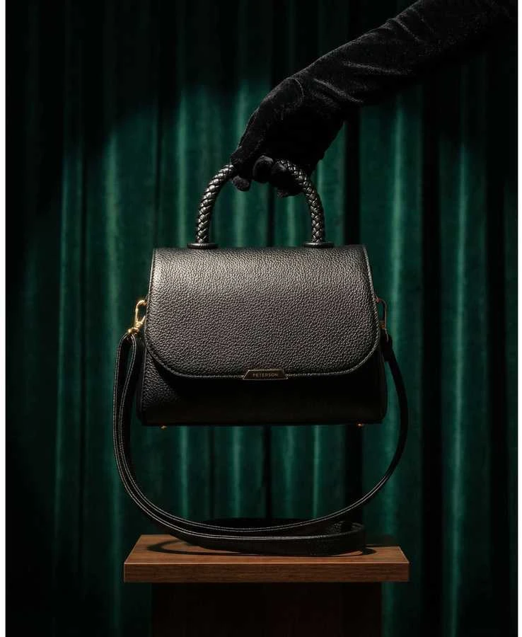 Maža moteriška „Peterson“ crossbody rankinė iš ekologiškos odos, juoda