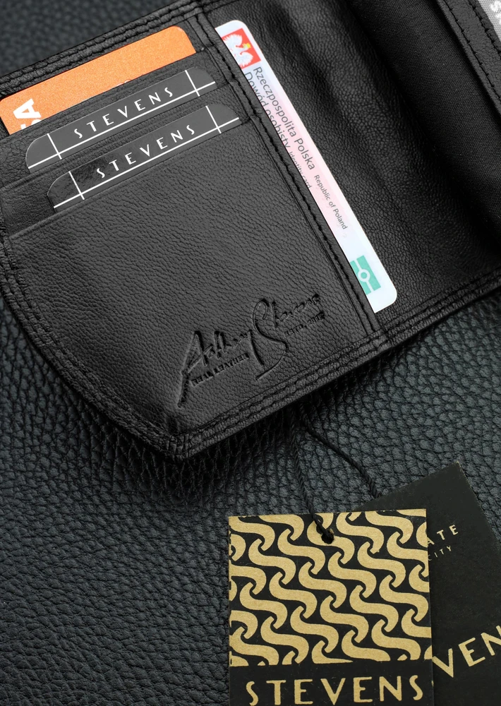 Moteriška odinė piniginė STEVENS, juoda, su RFID apsauga