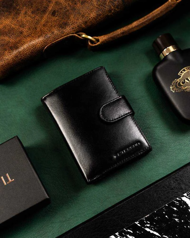 Natūralios odos piniginė vyrams Peterson PT256