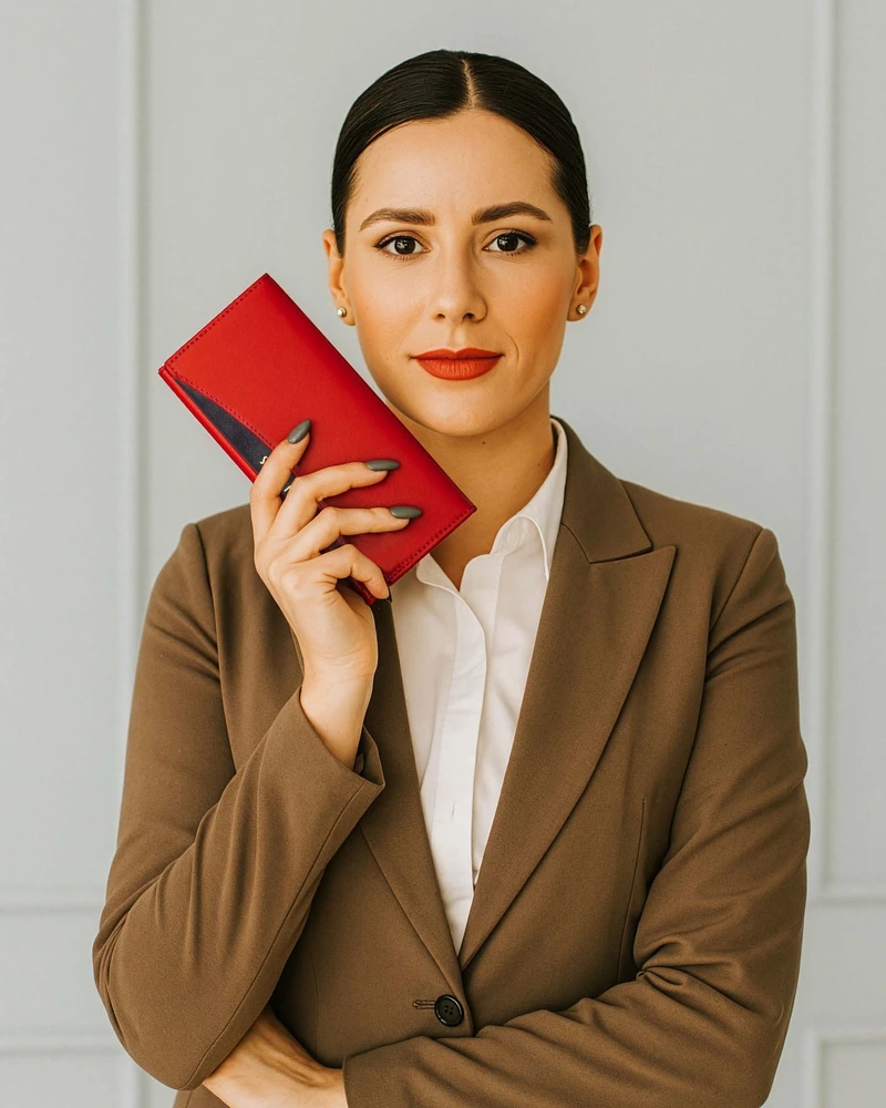 Odinė piniginė moterims Stevens Extended su RFID apsauga, raudona