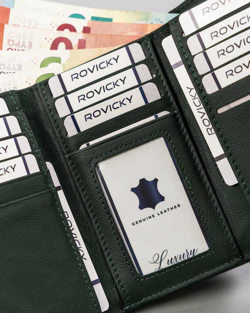 Piniginė moterims Rovicky L55