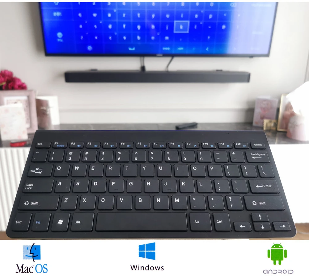 Roger Belaidė klaviatūra kompiuteriui ir smart TV, juoda