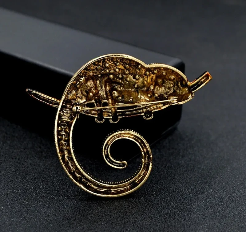 Spalvinga chameleono sagė