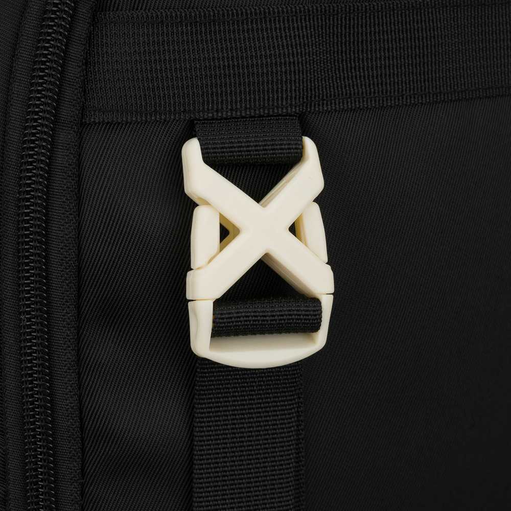 Vidutinė kuprinė unisex Peterson, juoda