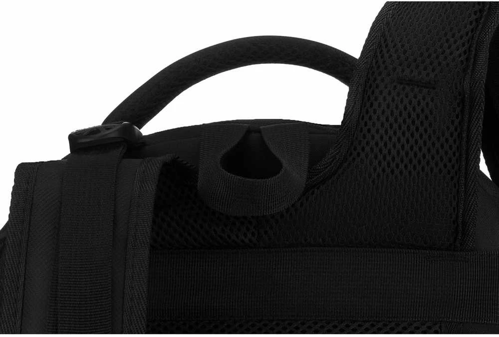 Vidutinis kuprinė unisex Peterson, juoda