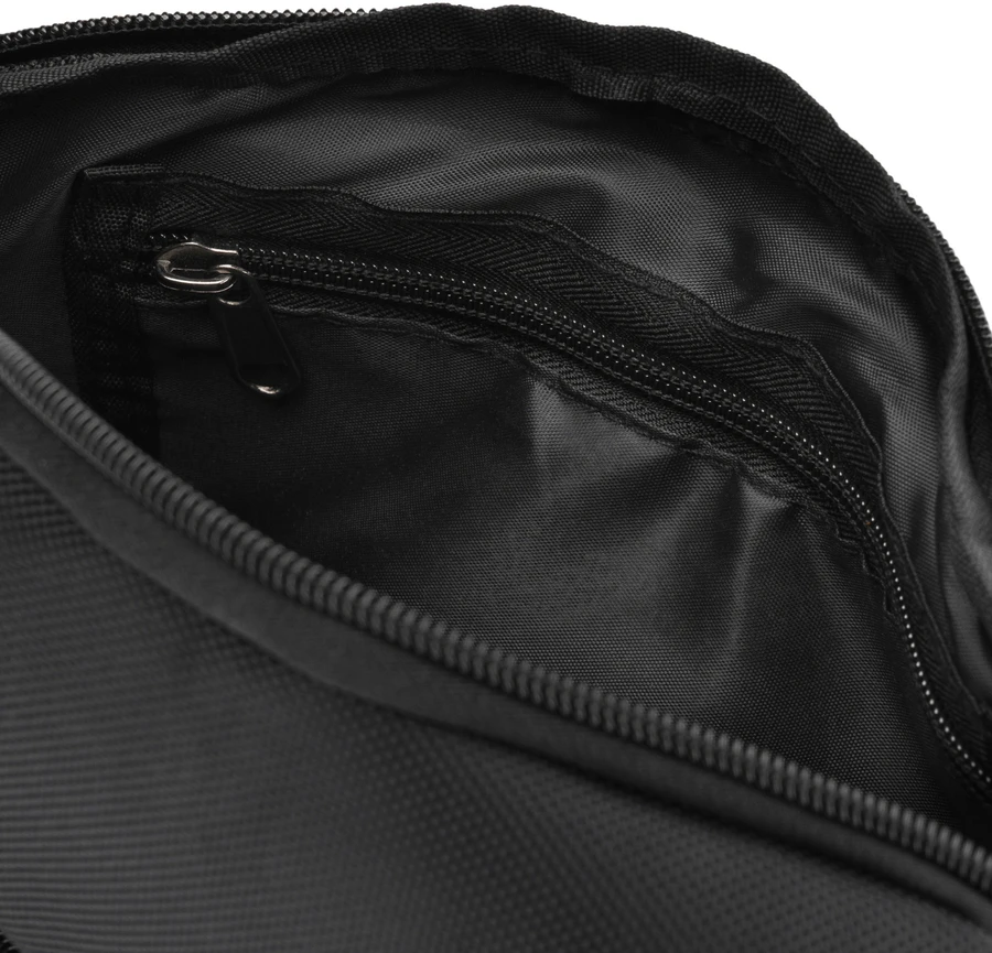 Vyriška maža juoda „Peterson“ lengva miesto rankinė per petį (crossbody), užsegama užtrauktuku, iš tekstilės