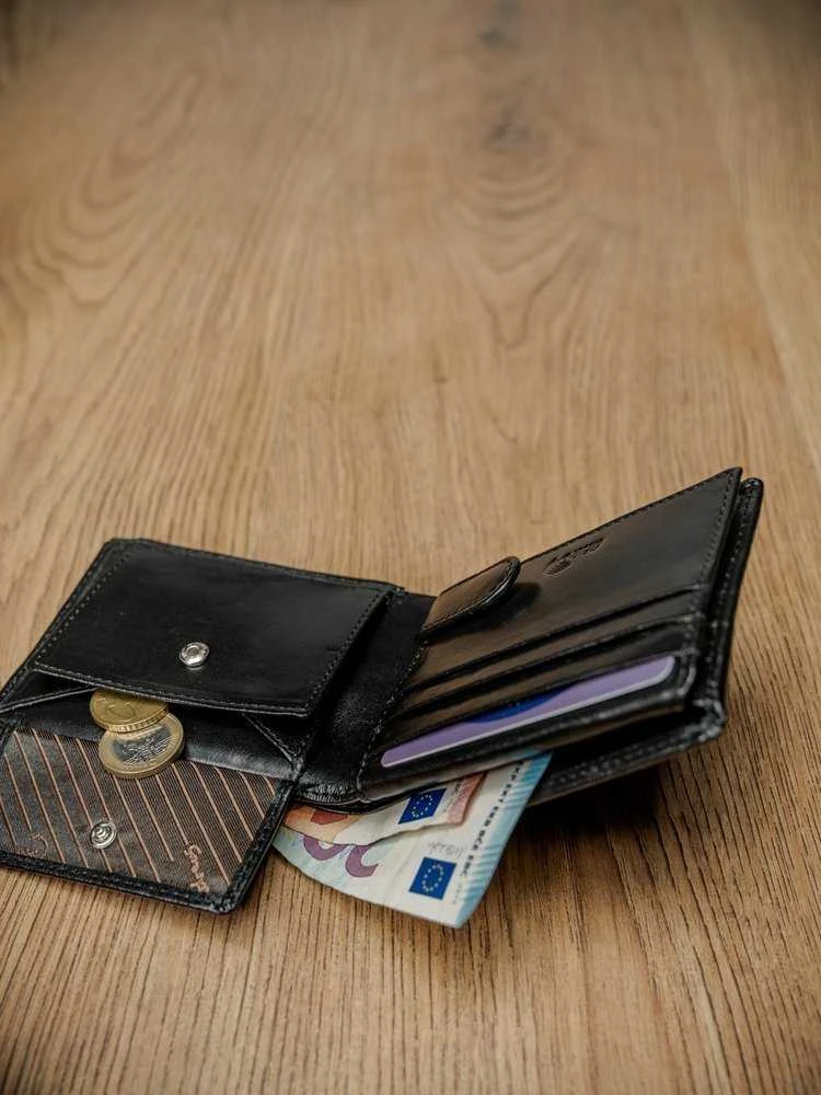 Vyriška odinė piniginė Pierre Andreus su RFID apsauga, juoda