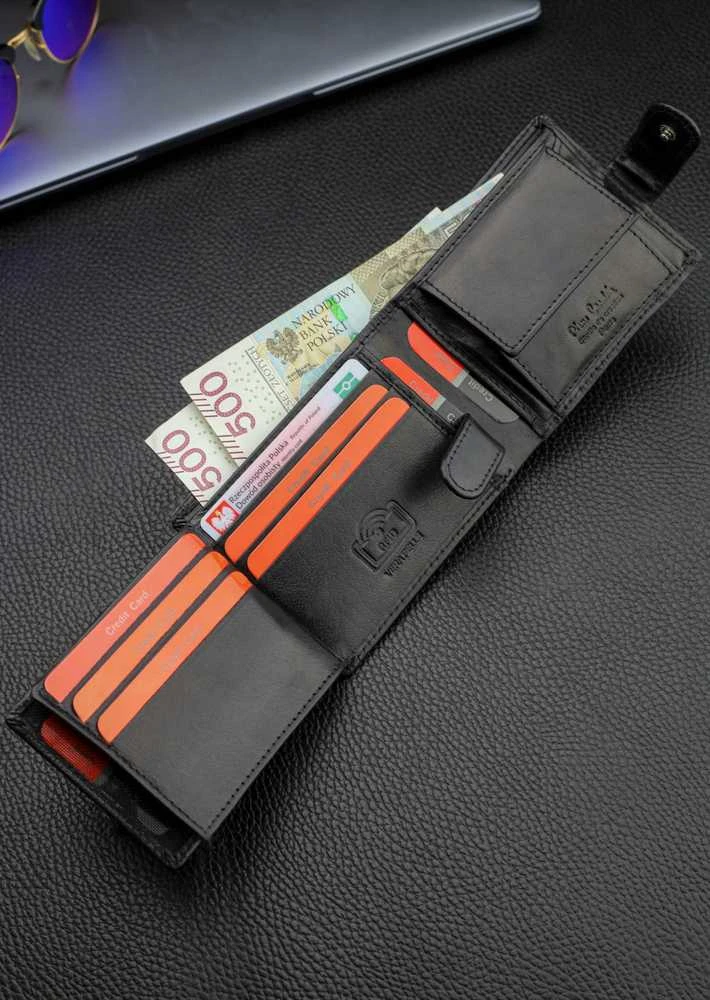 Vyriška odinė piniginė Pierre Cardin, juoda, RFID apsauga A323706