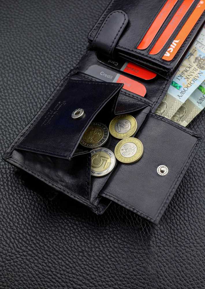 Vyriška odinė piniginė Pierre Cardin su RFID apsauga 323606
