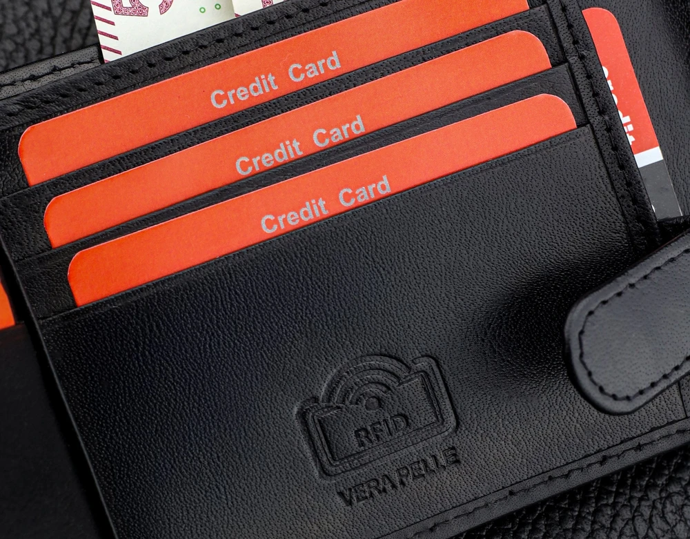Vyriška odinė piniginė Pierre Cardin, su RFID apsauga A423606